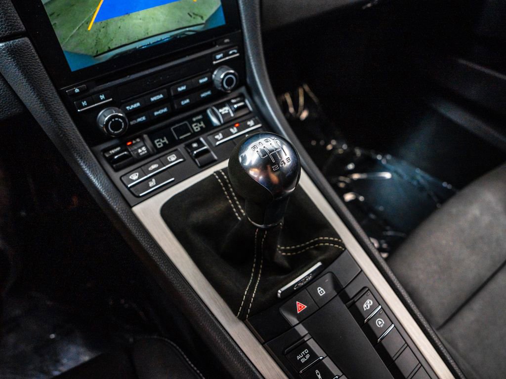 Used 2021 Porsche 718 Cayman GT4 RWD image 22