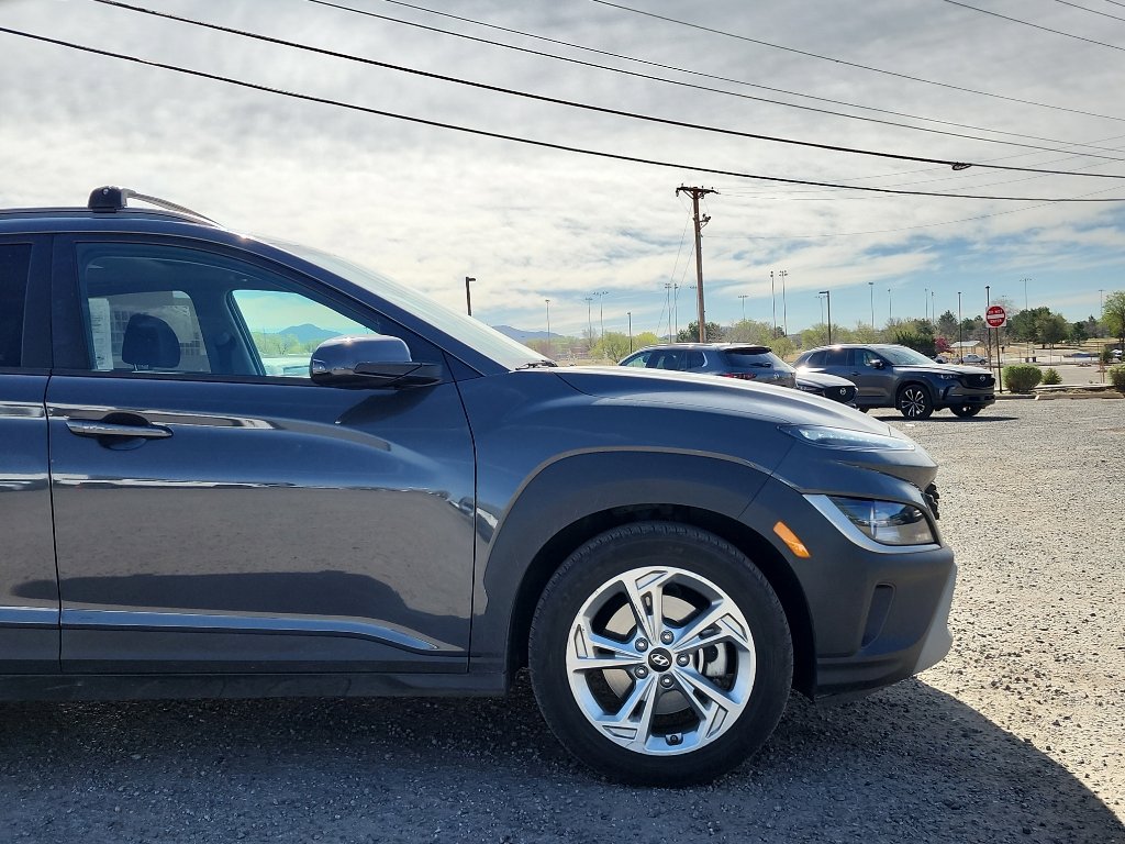 Used 2023 Hyundai Kona SEL w/ Convenience Package image 4