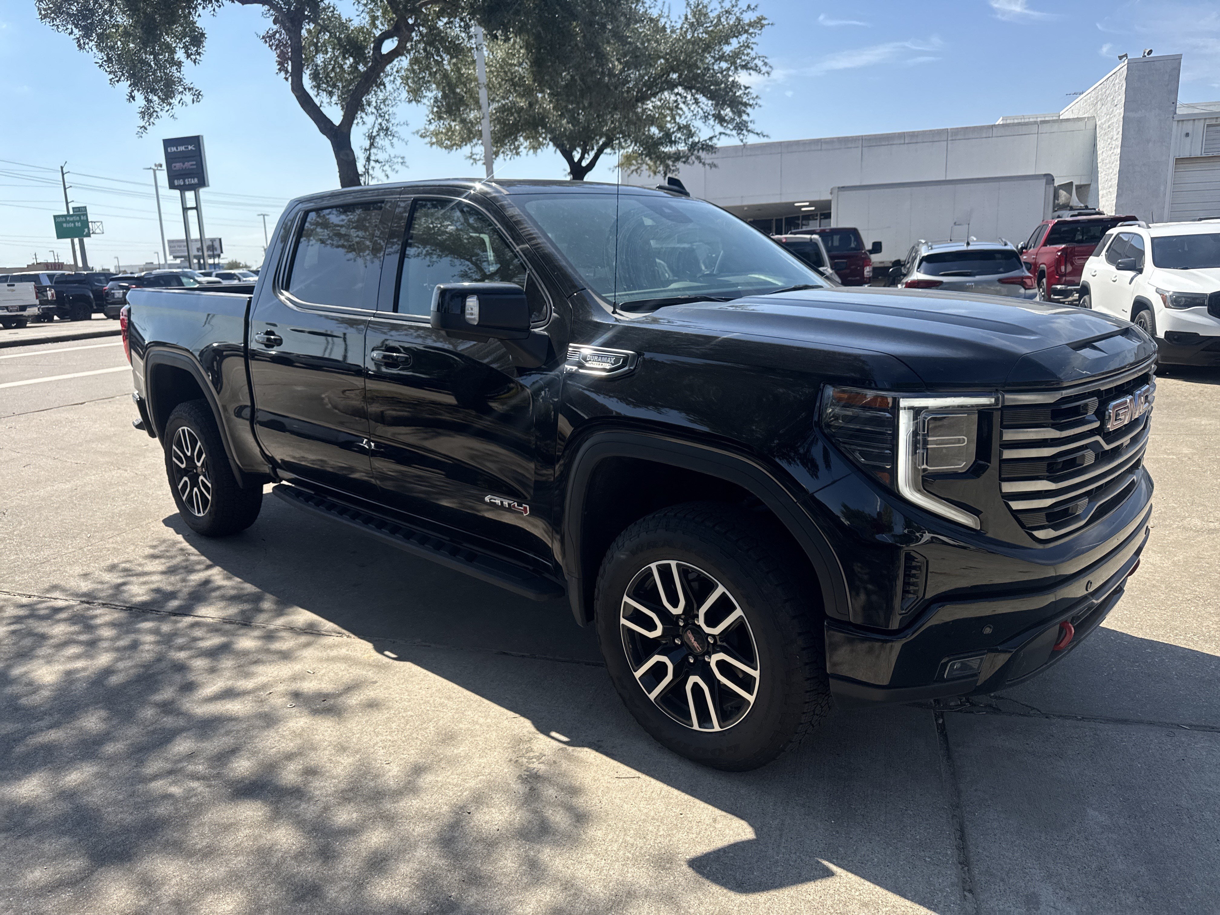 Used 2026 GMC Sierra 1500 AT4 w/ AT4 Premium Package AWD/4WD image 19