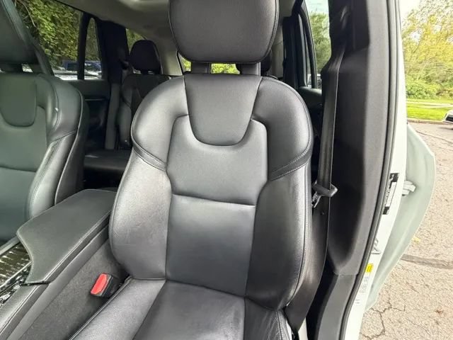 Used 2018 Volvo XC90 T5 Momentum w/ Convenience Package AWD/4WD image 28