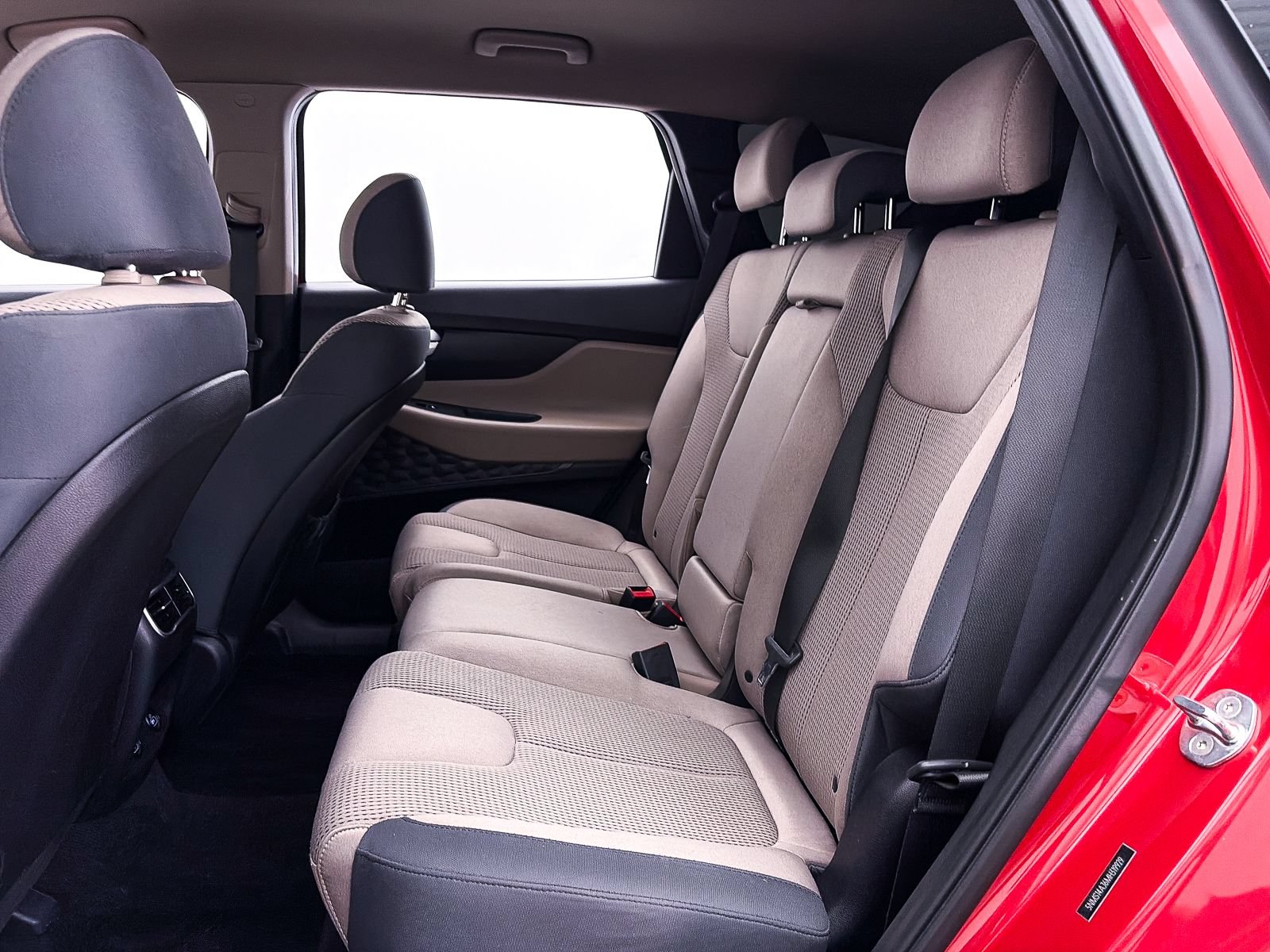 Used 2021 Hyundai Santa Fe SE FWD image 26