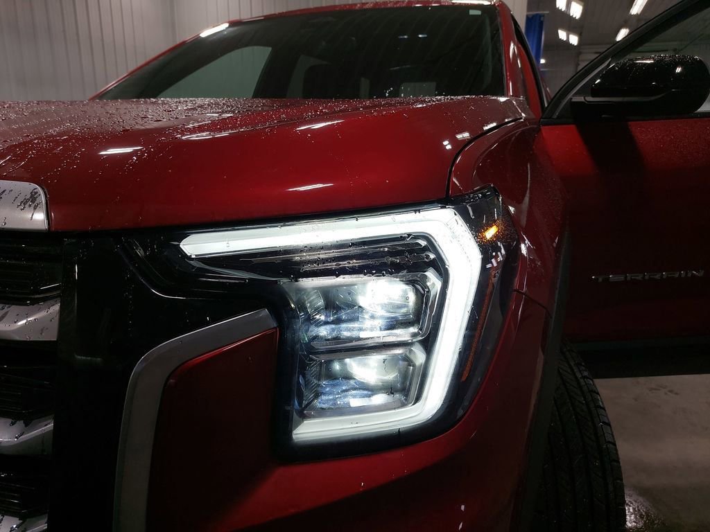 Used 2026 GMC Terrain Elevation w/ LPO, Floor Liner Package AWD/4WD image 30