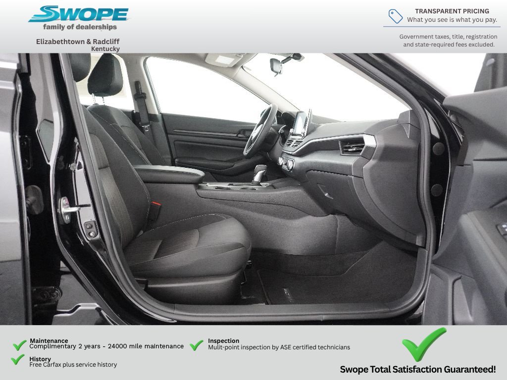 Used 2025 Nissan Altima 2.5 S FWD image 11