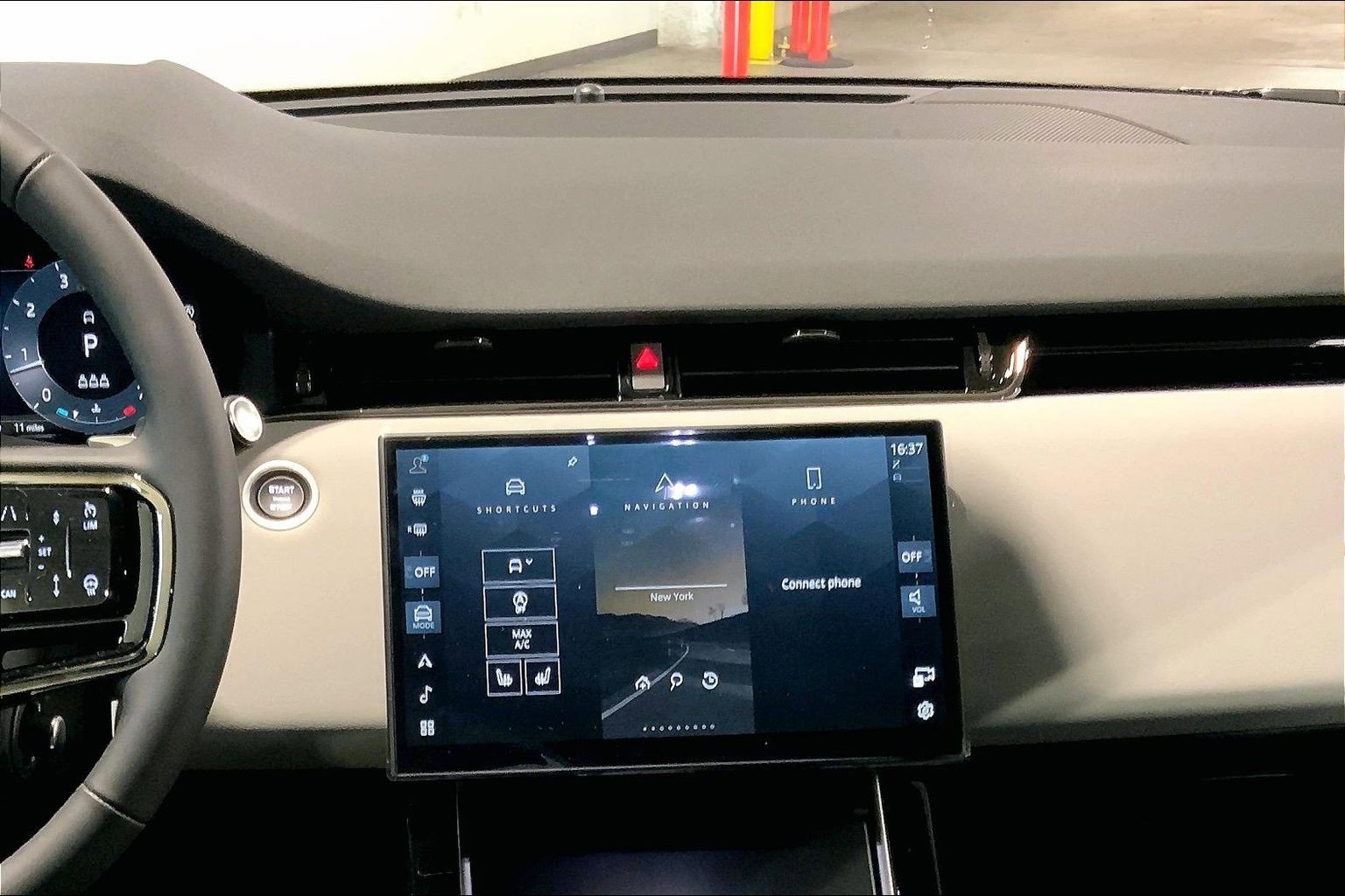 New 2026 Land Rover Range Rover Evoque Dynamic SE image 6