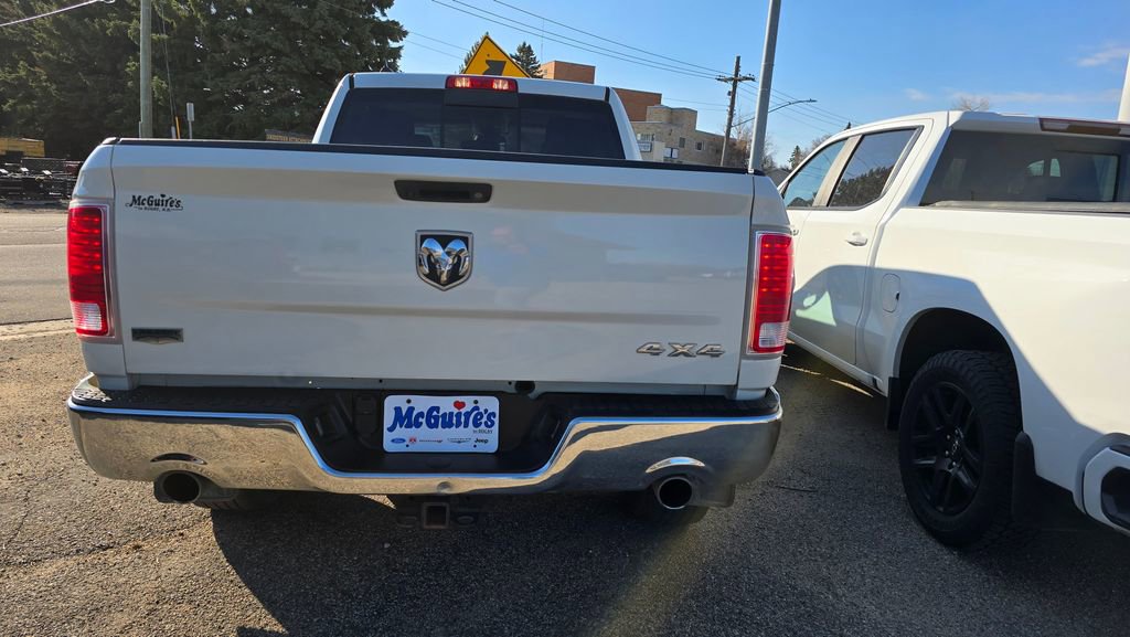 Used 2016 RAM 1500 Laramie w/ Convenience Group AWD/4WD image 6
