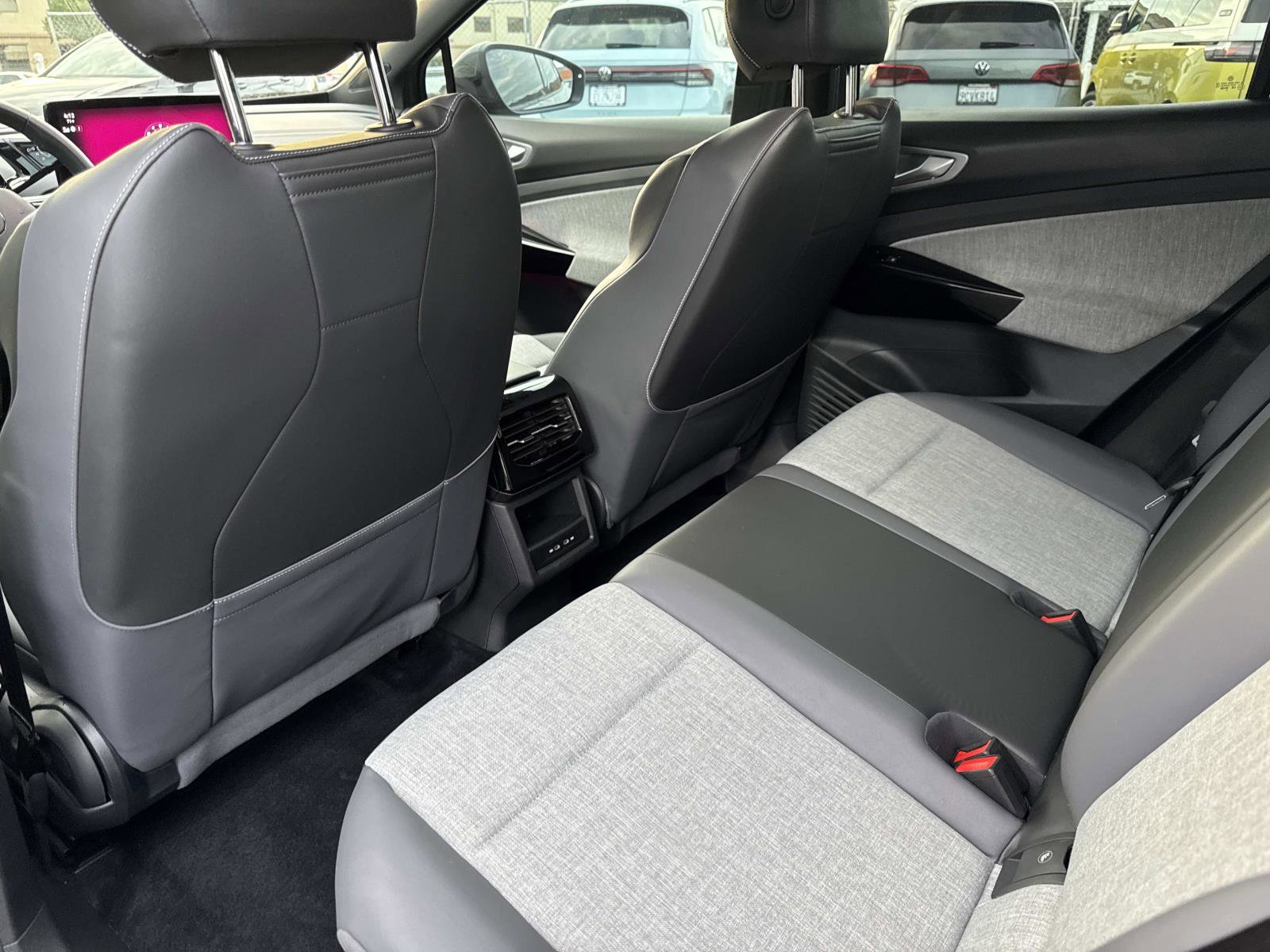 Certified 2023 Volkswagen ID.4 Pro image 10