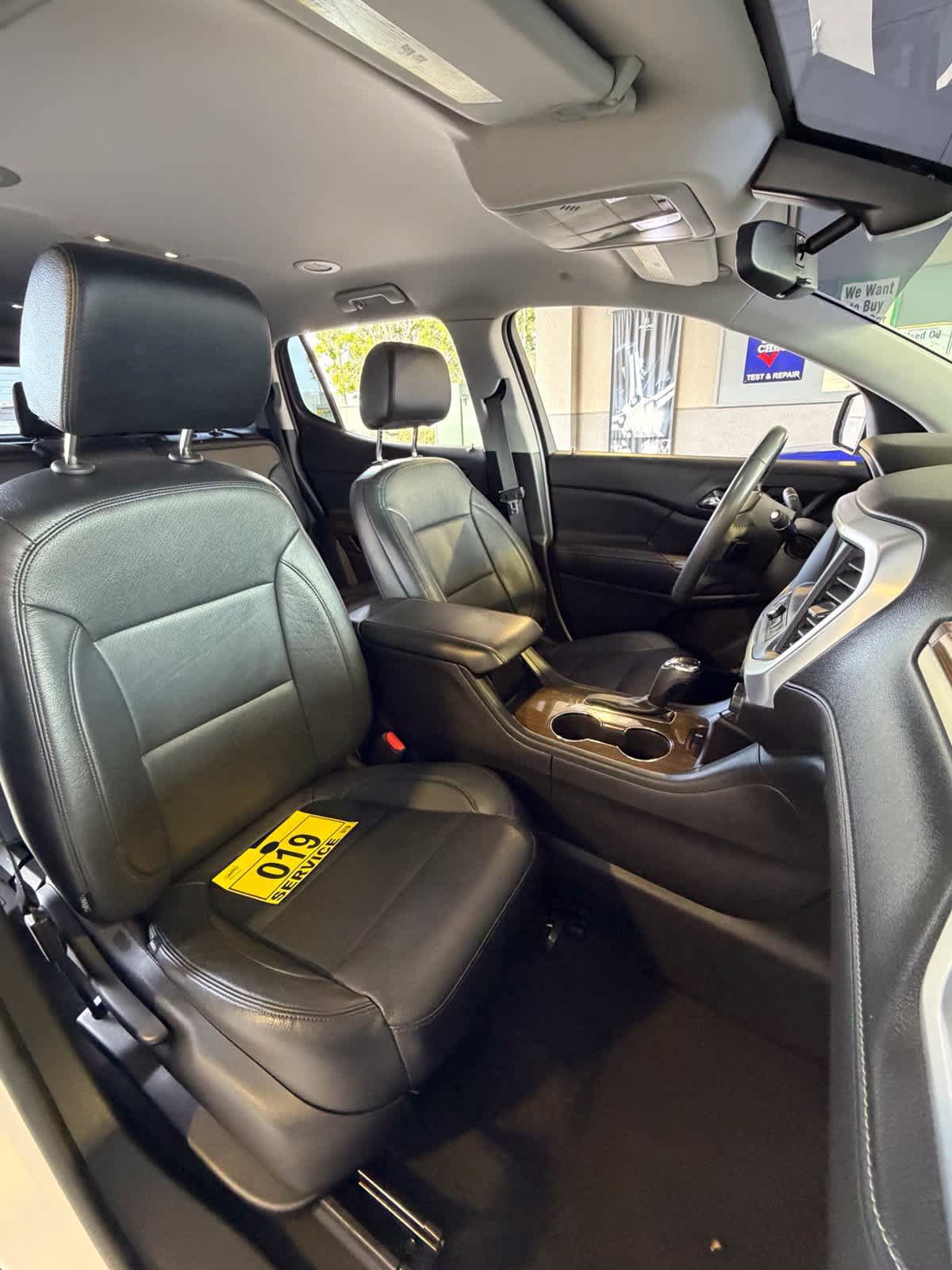 Used 2017 GMC Acadia SLE FWD image 11