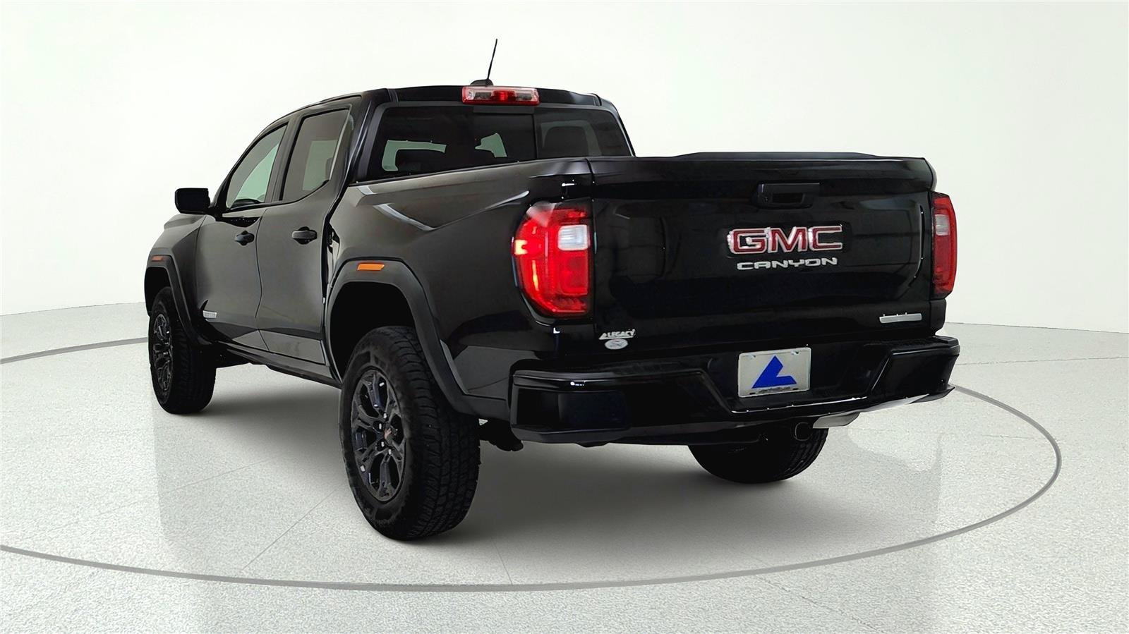 Used 2025 GMC Canyon Elevation RWD image 5