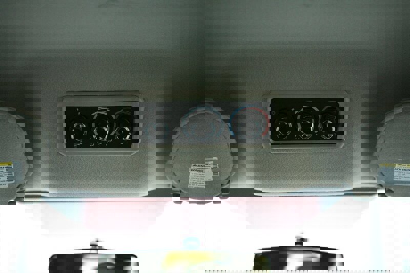 Used 2016 Chevrolet Express 3500 LT w/ LT Preferred Equipment Group image 18