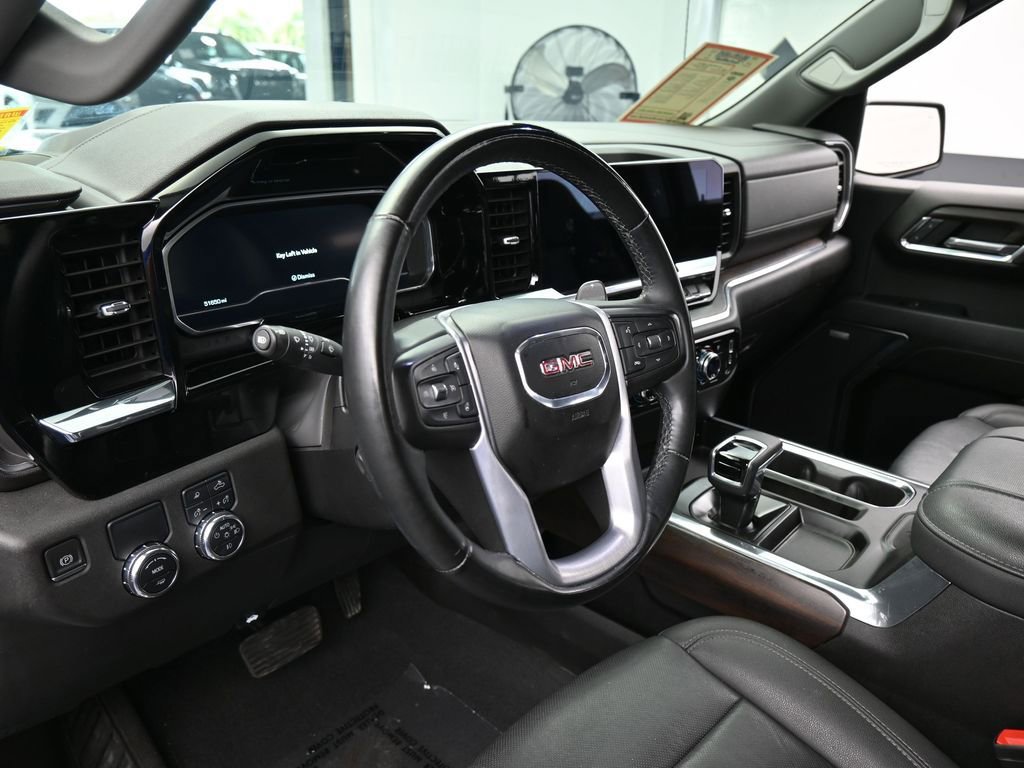Used 2023 GMC Sierra 1500 SLT w/ SLT Premium Plus Package RWD image 10