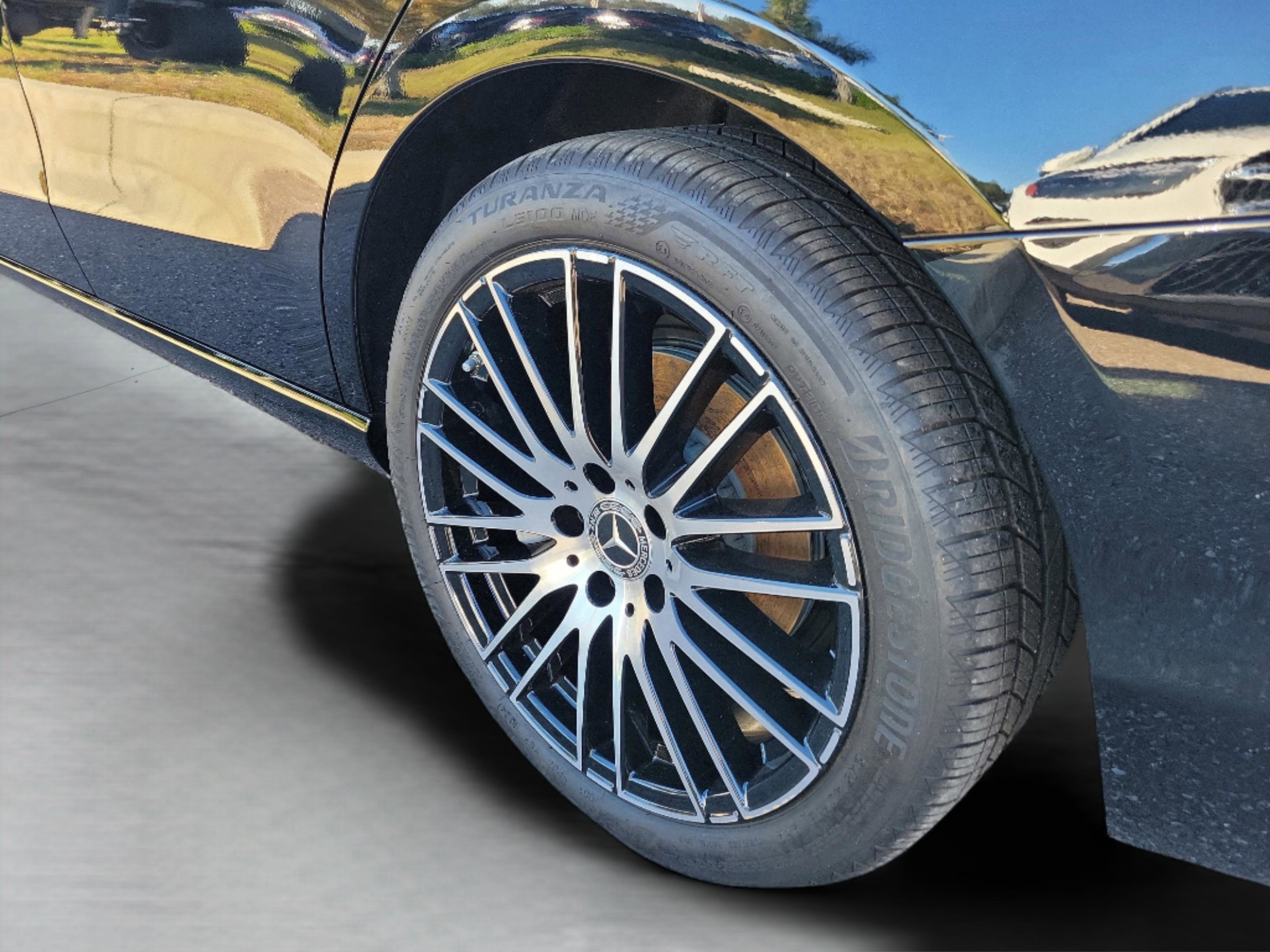 Certified 2025 Mercedes-Benz C 300 Sedan image 32