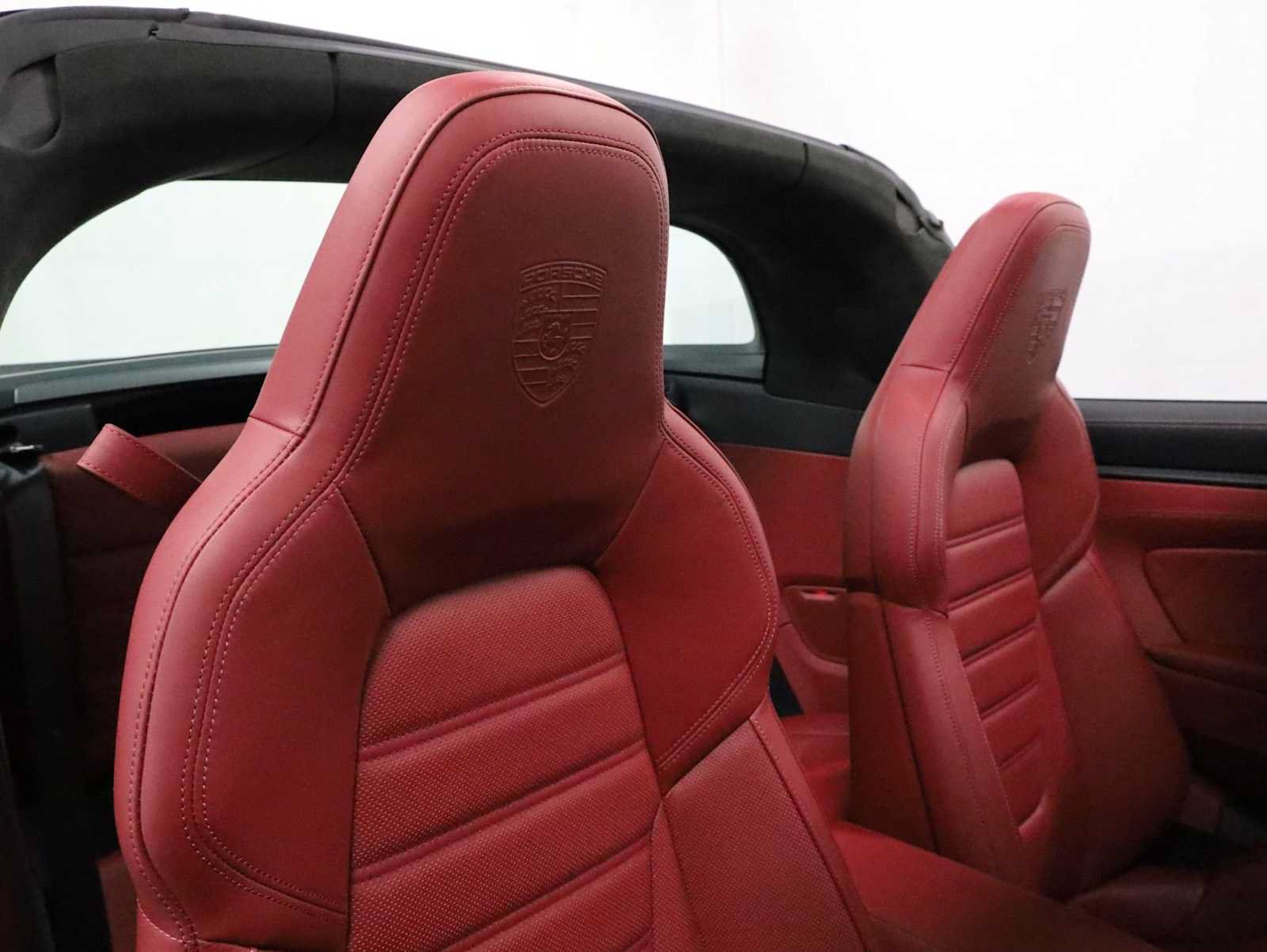 Certified 2024 Porsche 911 Targa 4 GTS AWD/4WD image 21