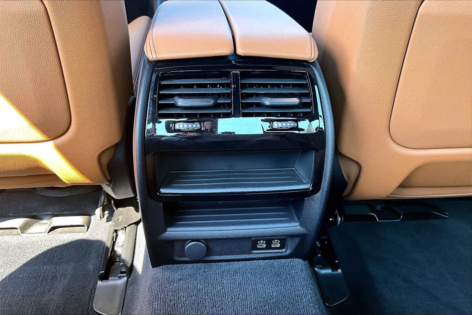 Used 2023 BMW 540i w/ Premium Package RWD image 37
