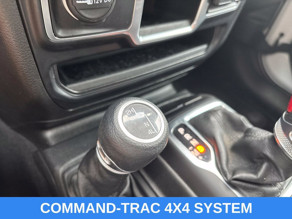 Used 2023 Jeep Wrangler Unlimited Sport AWD/4WD image 4