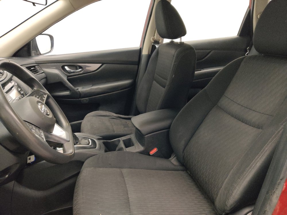 Used 2017 Nissan Rogue S FWD image 17