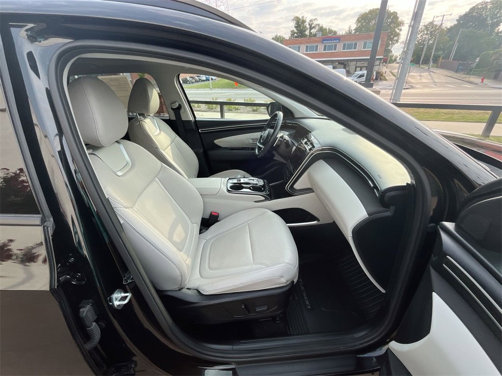 Used 2024 Hyundai Tucson Limited image 41