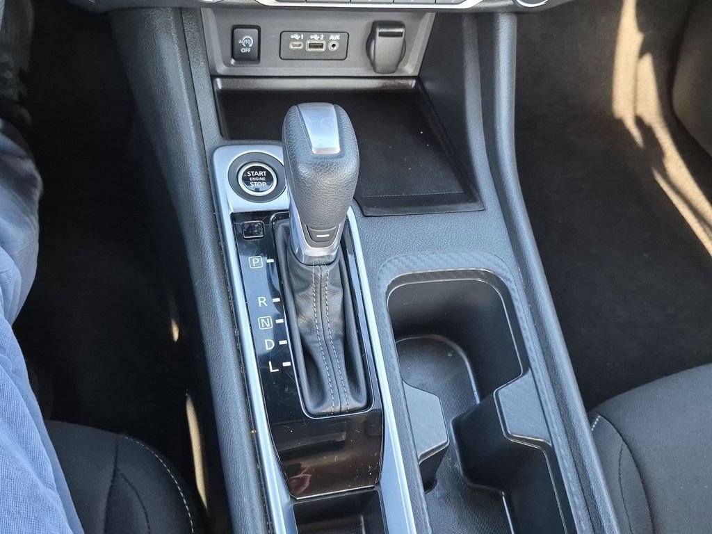 Used 2025 Nissan Sentra SV FWD image 21