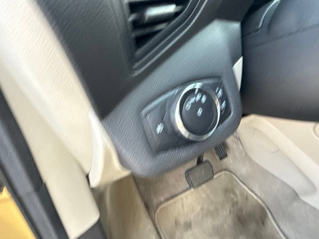 Used 2014 Ford Escape SE w/ Equipment Group 201A FWD image 17