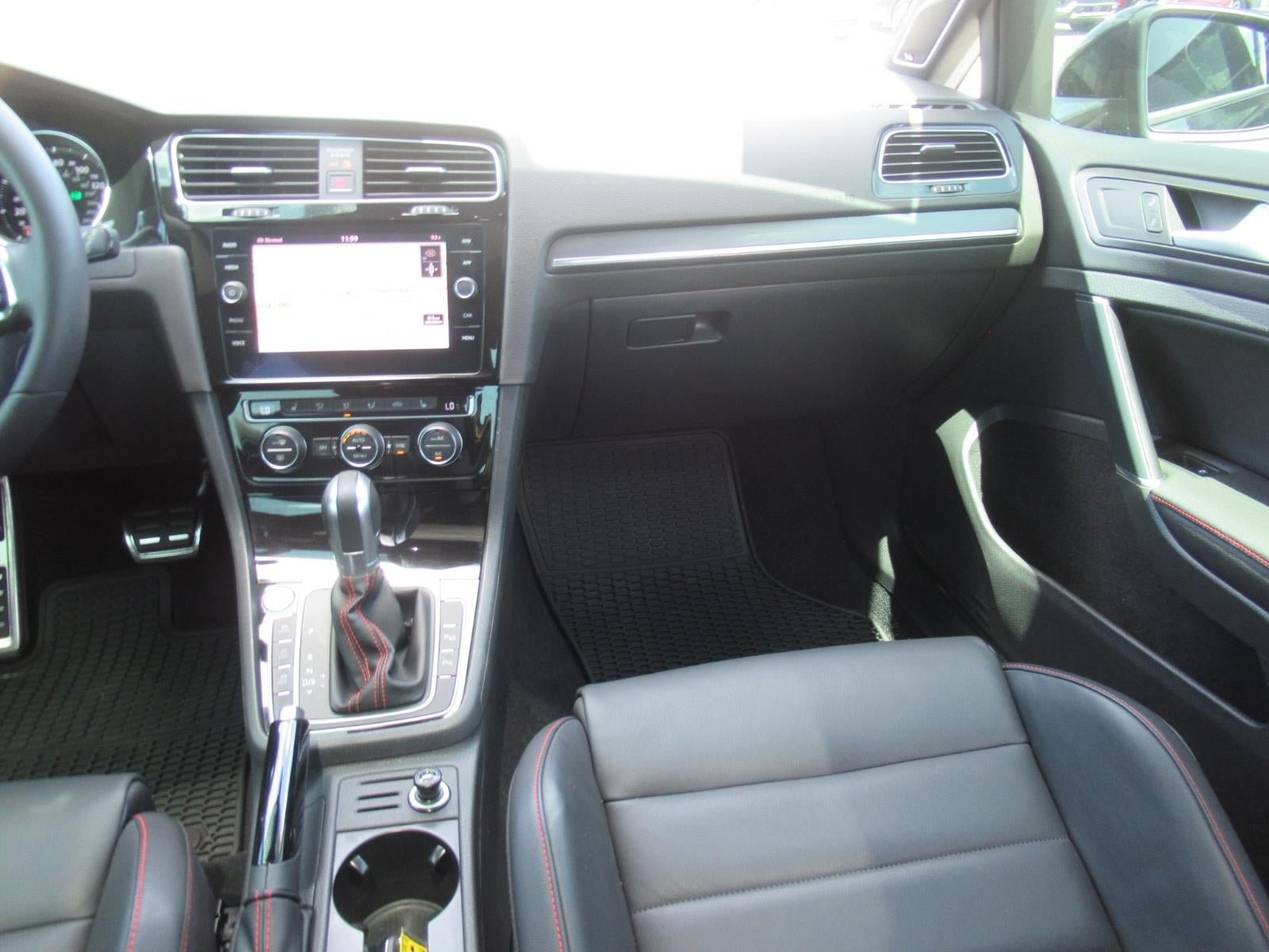 Used 2018 Volkswagen GTI Autobahn FWD image 14