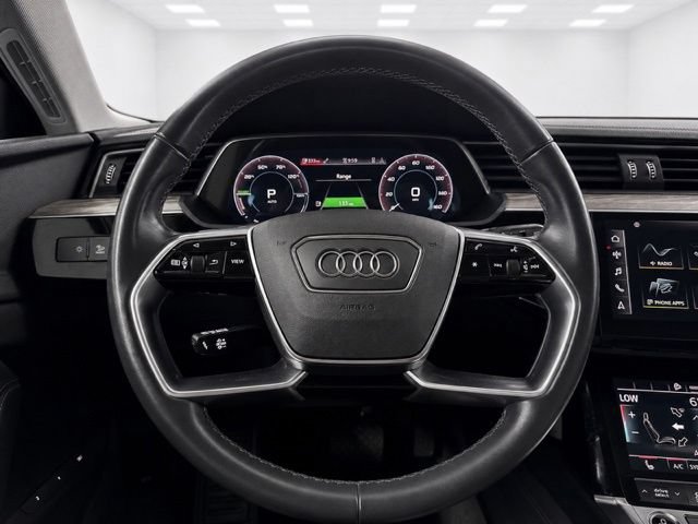 Used 2021 Audi e-tron Premium AWD/4WD image 43