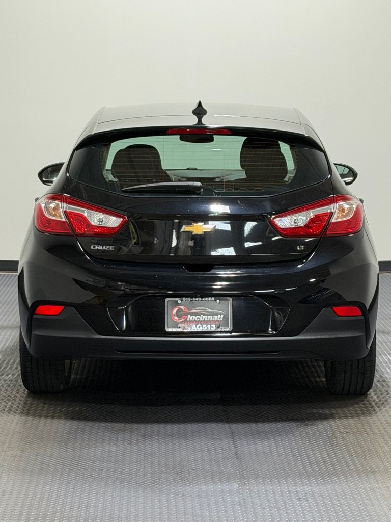 Used 2018 Chevrolet Cruze LT w/ Convenience Package FWD image 5