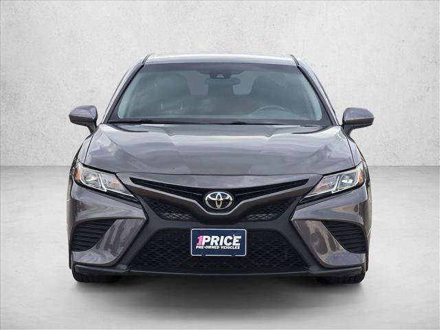 Used 2020 Toyota Camry SE FWD image 2