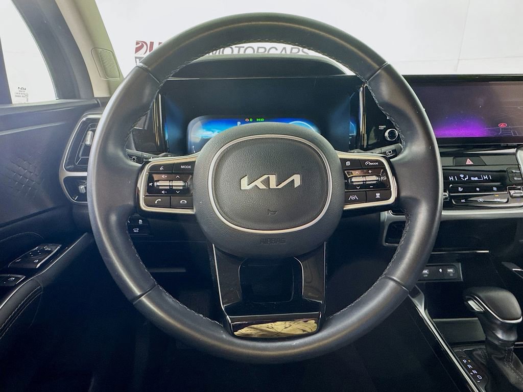 Used 2023 Kia Sorento SX image 11