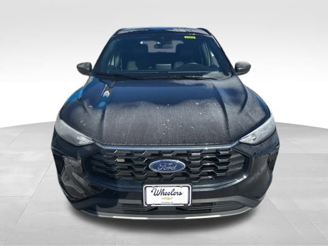 Used 2025 Ford Escape ST-Line AWD/4WD image 2