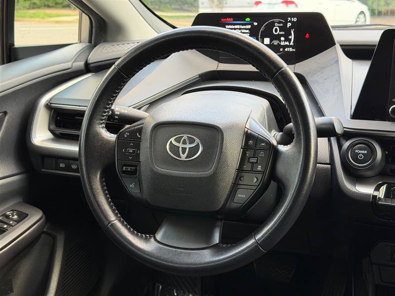 Used 2023 Toyota Prius LE FWD image 29