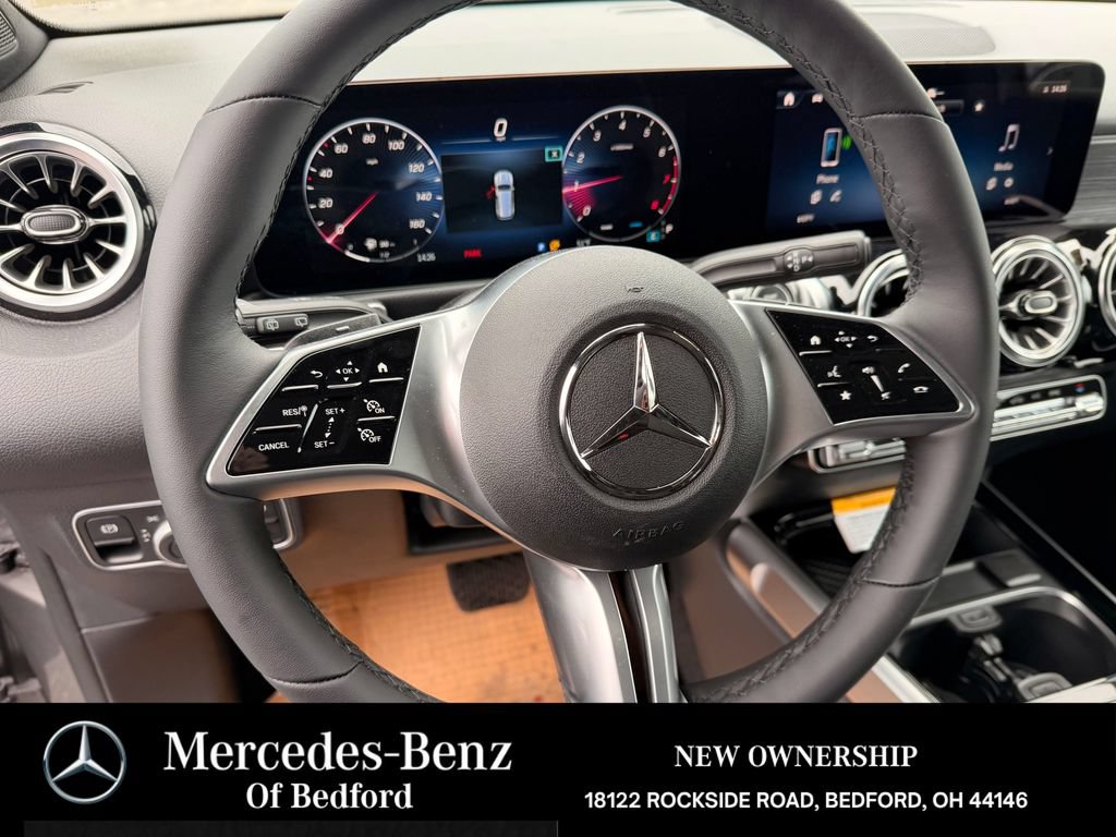 New 2026 Mercedes-Benz GLB 250 4MATIC image 10