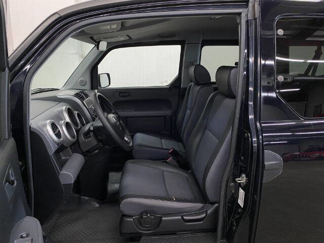 Used 2004 Honda Element DX image 10