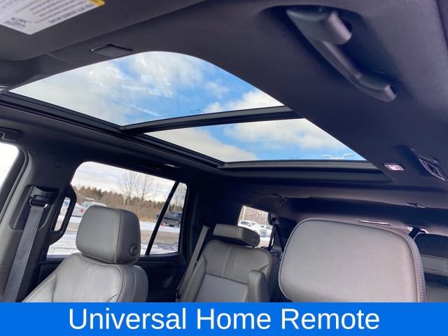 Used 2021 Chevrolet Tahoe RST w/ Luxury Package image 15