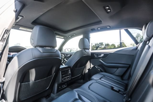 Used 2019 Audi Q8 Premium w/ Convenience Package AWD/4WD image 60