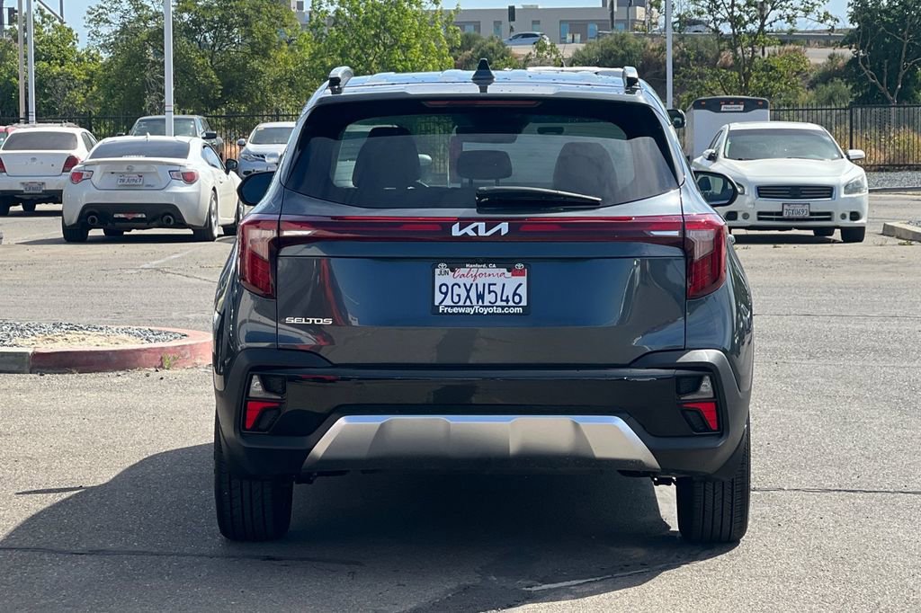 Used 2024 Kia Seltos S image 6