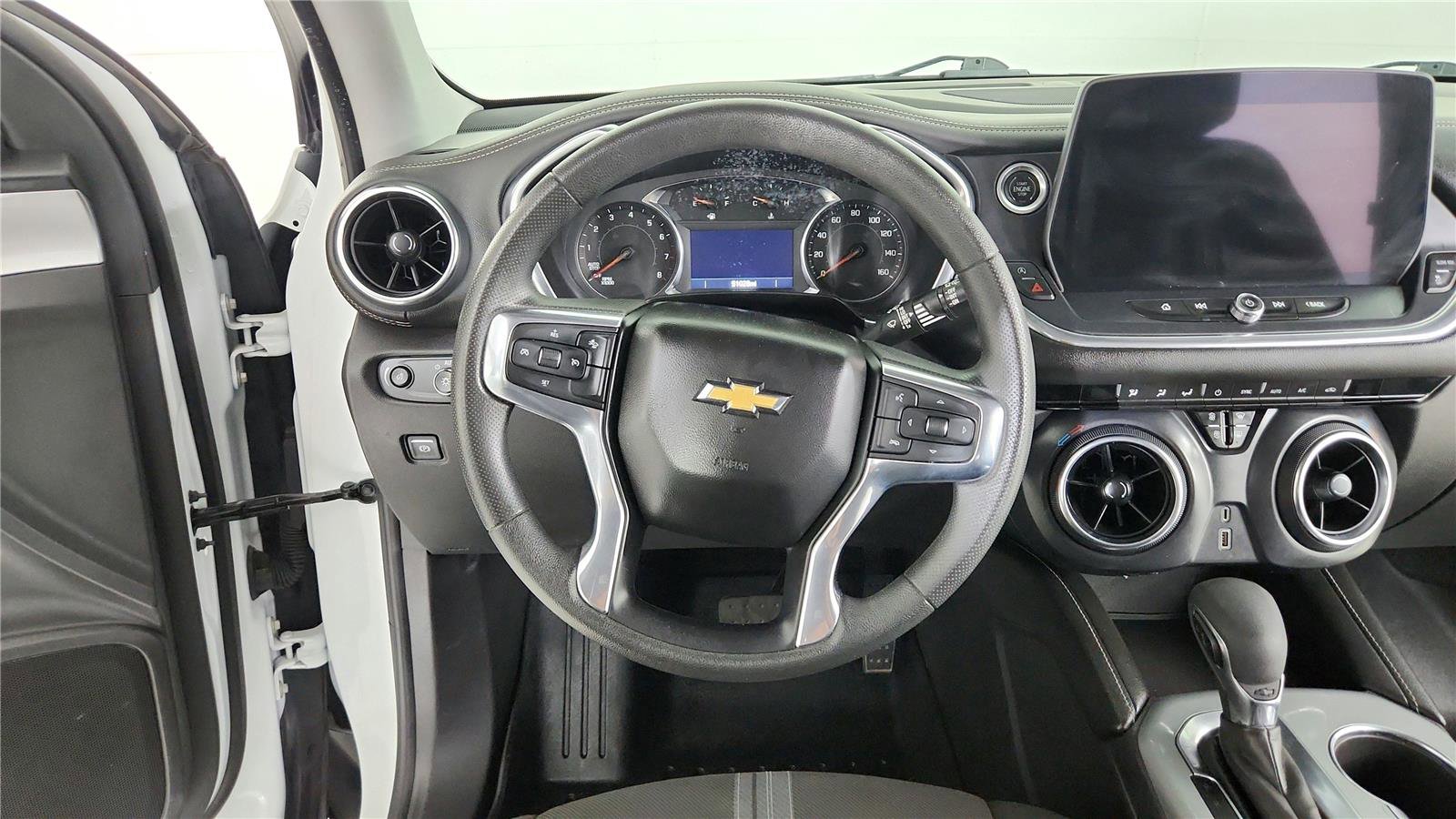 Used 2023 Chevrolet Blazer LT w/ Driver Confidence Package AWD/4WD image 12