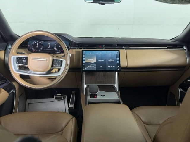 Used 2024 Land Rover Range Rover Long Wheelbase Autobiography AWD/4WD image 26