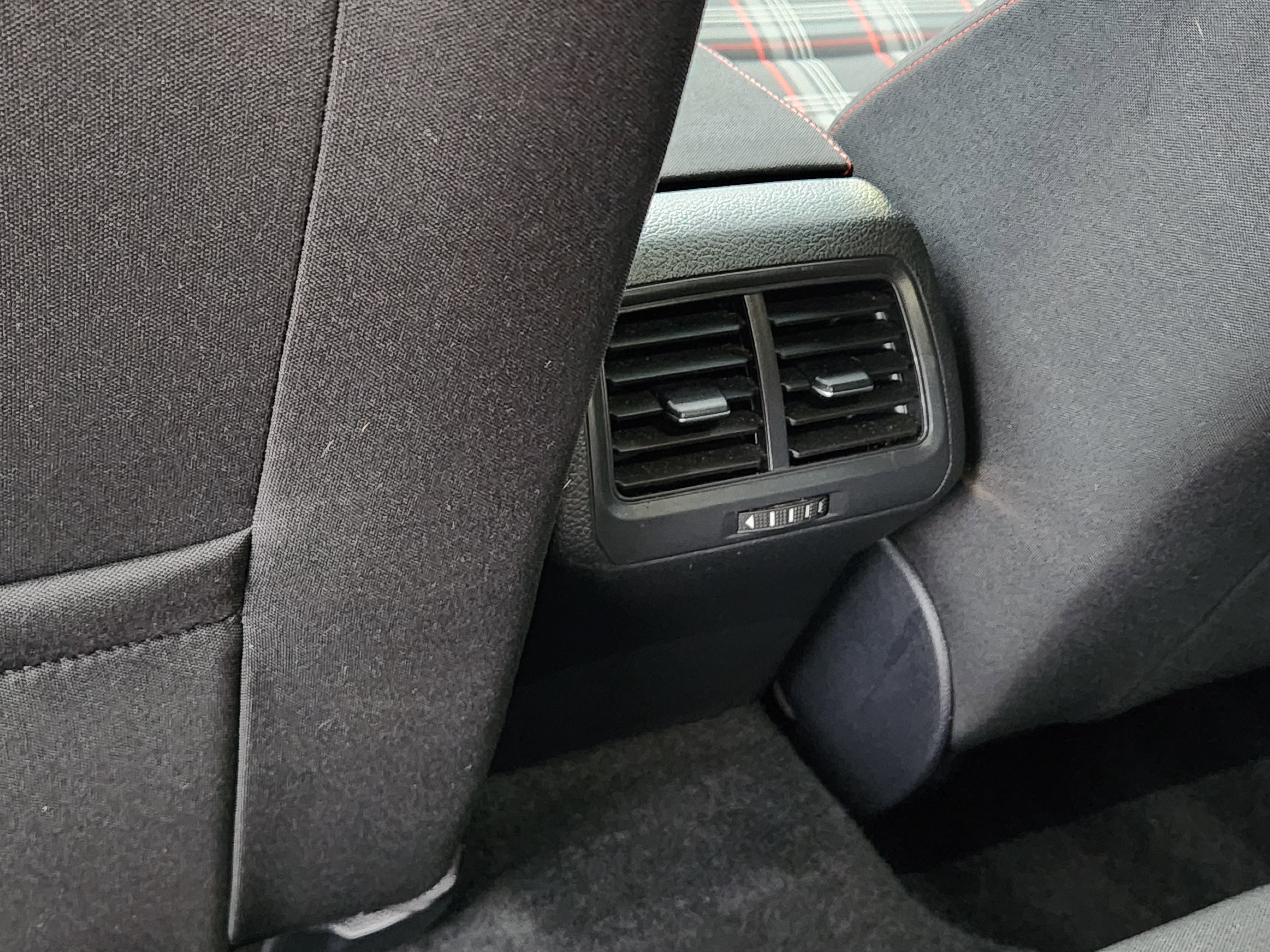 Used 2020 Volkswagen GTI S image 29