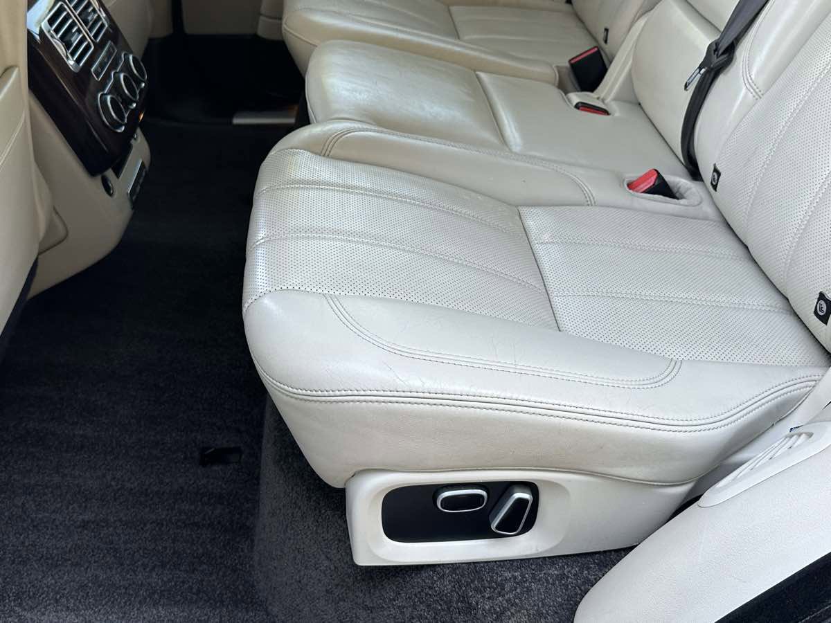 Used 2014 Land Rover Range Rover HSE image 21
