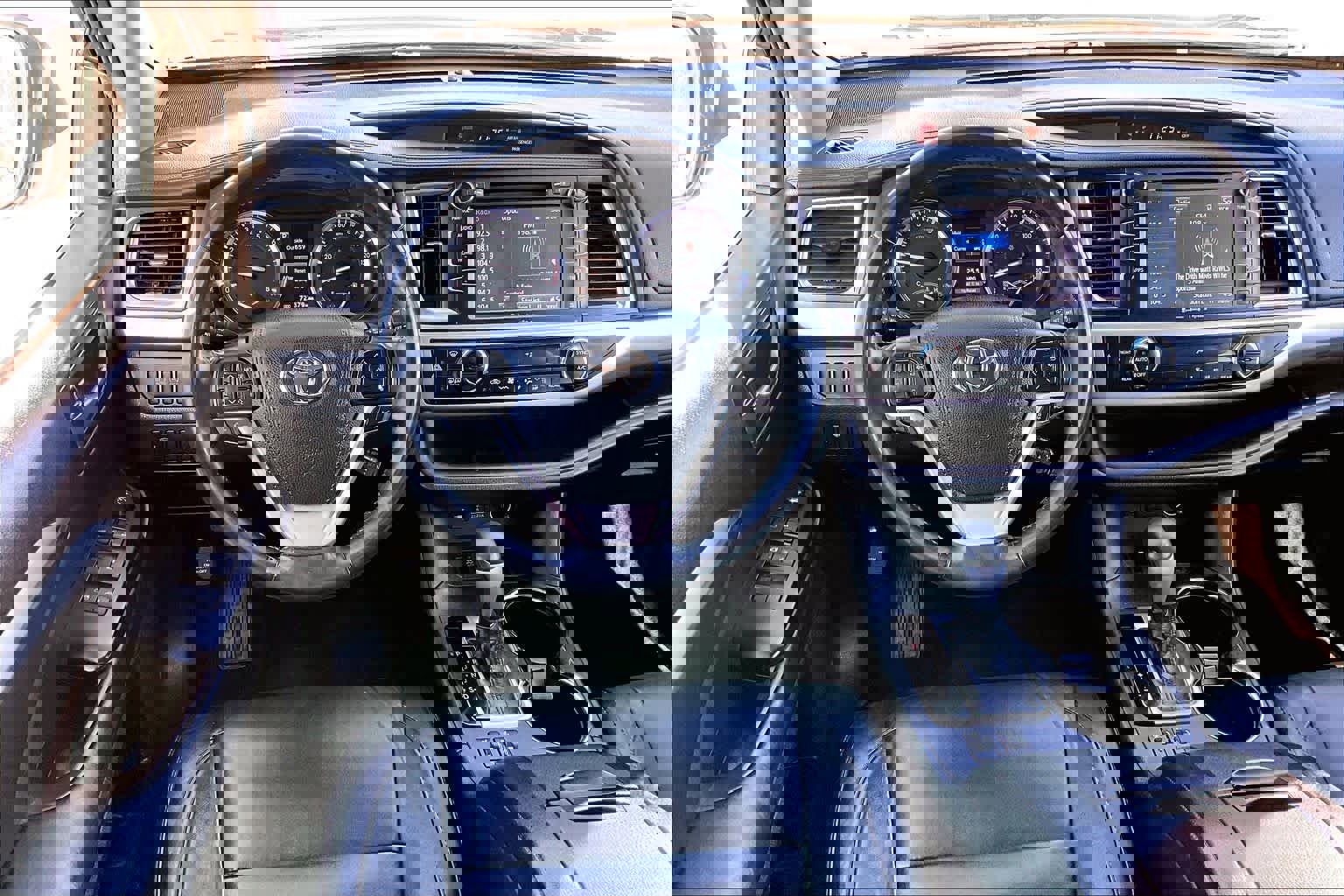 Used 2018 Toyota Highlander XLE image 5