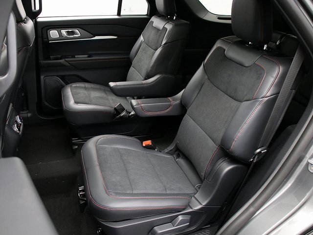 New 2026 Ford Explorer ST image 11