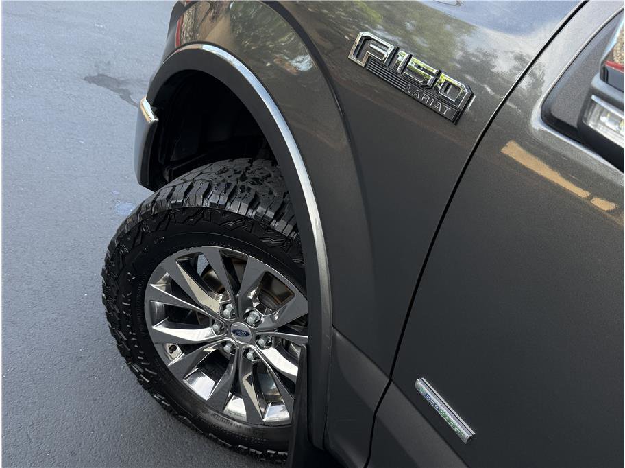 Used 2017 Ford F150 Lariat w/ Equipment Group 502A Luxury image 19