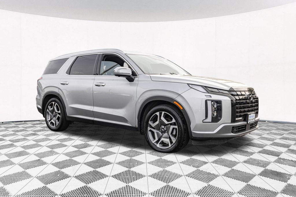Used 2023 Hyundai Palisade Limited AWD/4WD image 12