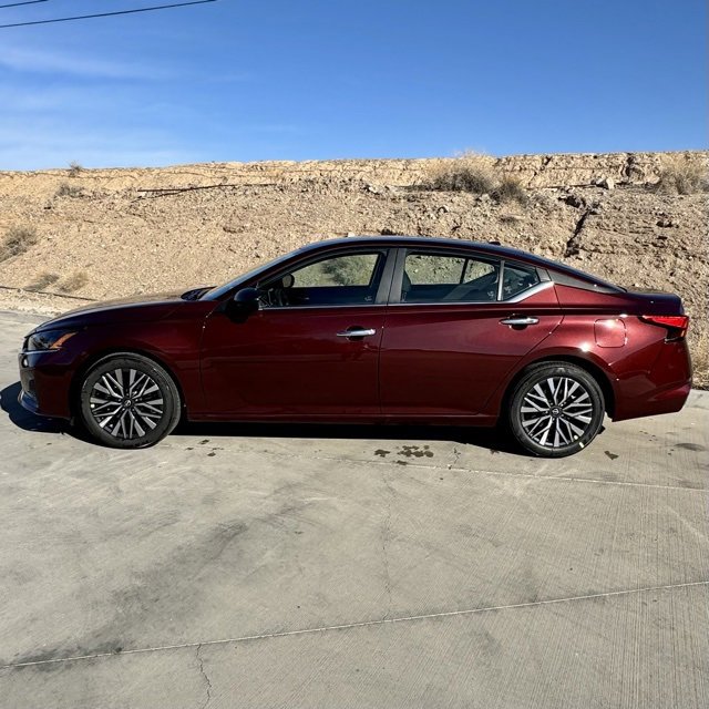 New 2025 Nissan Altima 2.5 SV image 7
