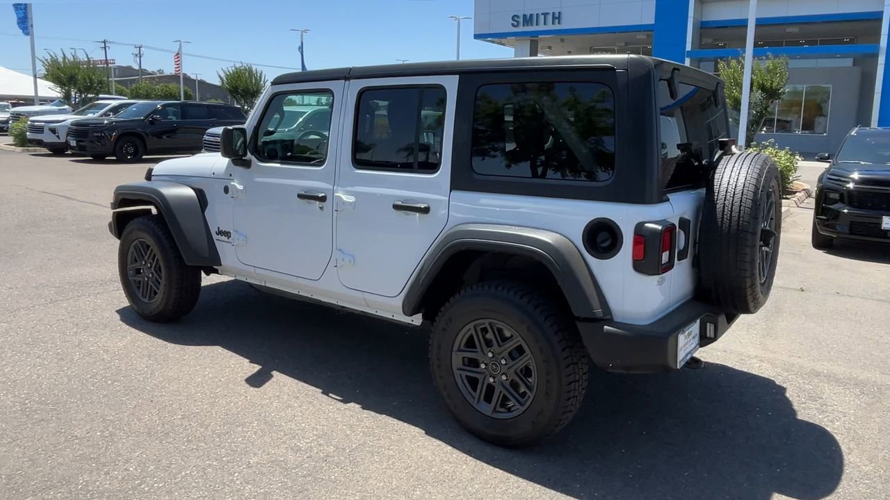 Used 2025 Jeep Wrangler Unlimited Sport AWD/4WD image 5