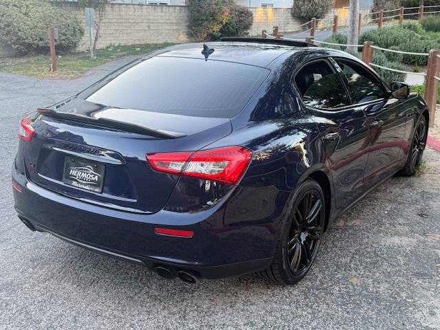 Used 2015 Maserati Ghibli RWD image 2