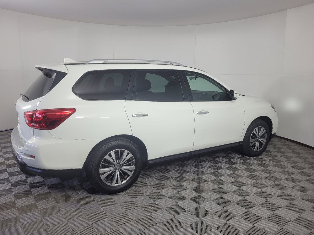 Used 2020 Nissan Pathfinder S FWD image 11