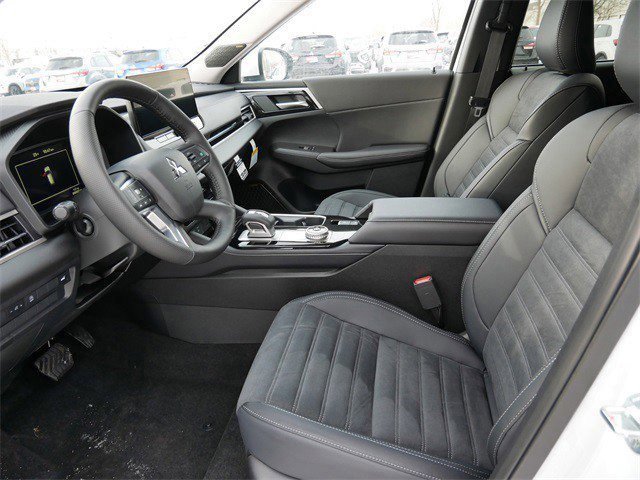 New 2026 Mitsubishi Outlander SE image 4