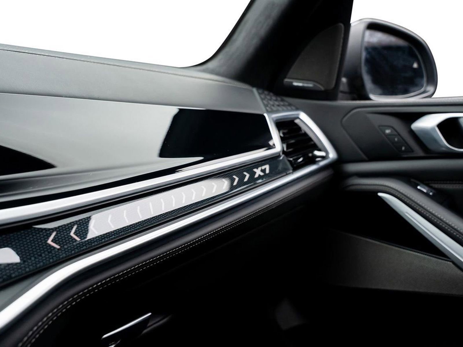 Used 2023 BMW X7 xDrive40i w/ Premium Package image 51