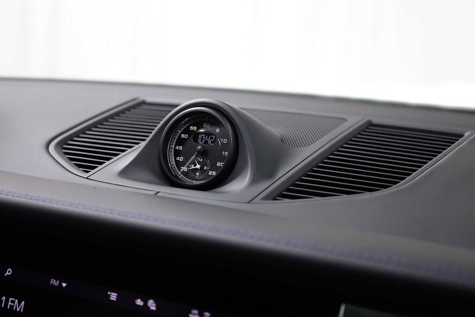 Certified 2026 Porsche Macan S image 23