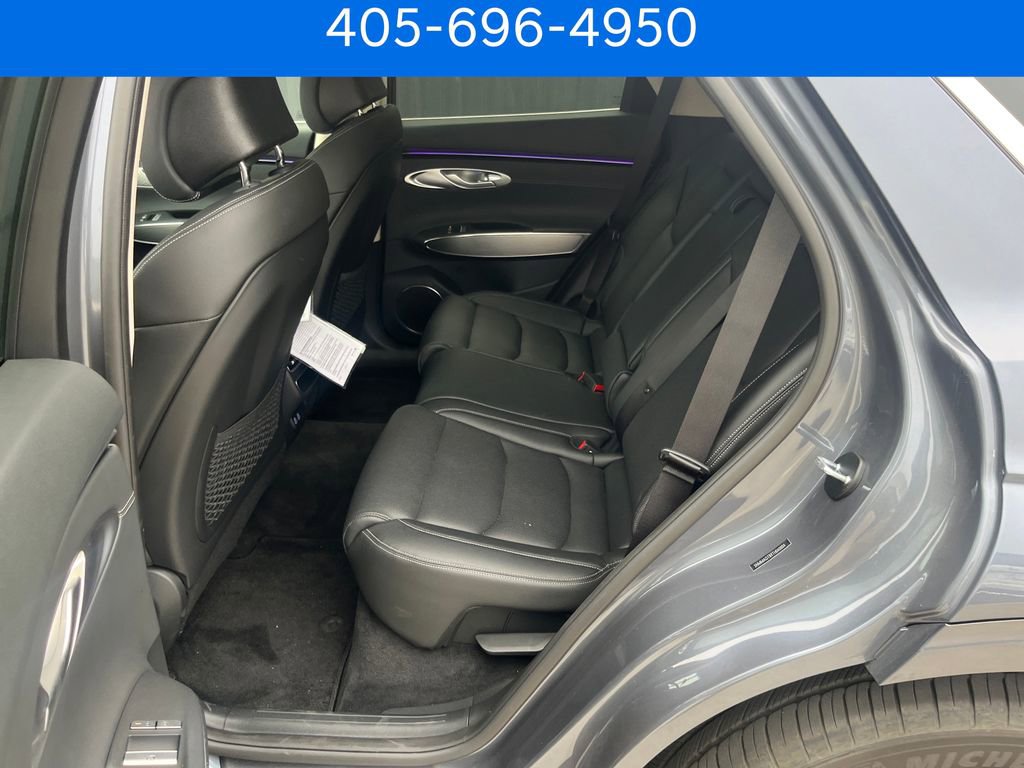 Certified 2026 Genesis GV70 2.5T Select AWD/4WD image 32